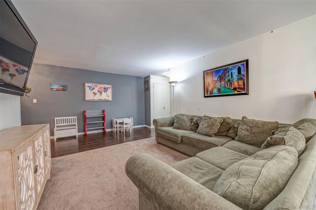 250 N Village Avenue A20, Rockville Centre, NY 11570