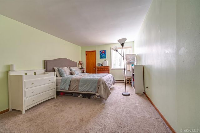 250 N Village Avenue A20, Rockville Centre, NY 11570