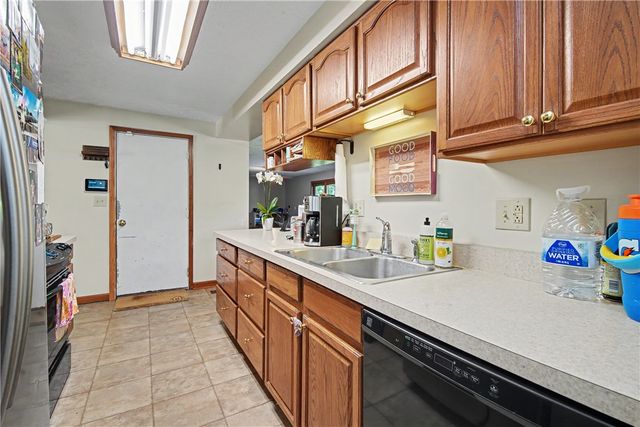 1043 Heathwood, Englewood, OH 45322