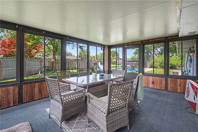 1043 Heathwood, Englewood, OH 45322