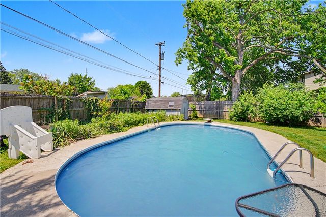 1043 Heathwood, Englewood, OH 45322