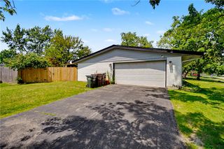 1043 Heathwood, Englewood, OH 45322