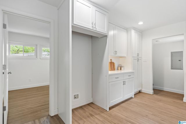 208 WOODSIDE DRIVE, Irondale, AL 35210