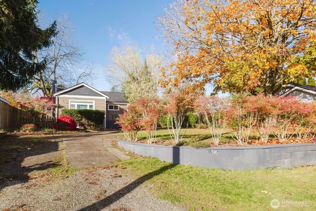 1935 N Rainier Avenue, Bremerton, WA 98312