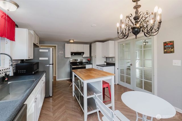 1935 N Rainier Avenue, Bremerton, WA 98312