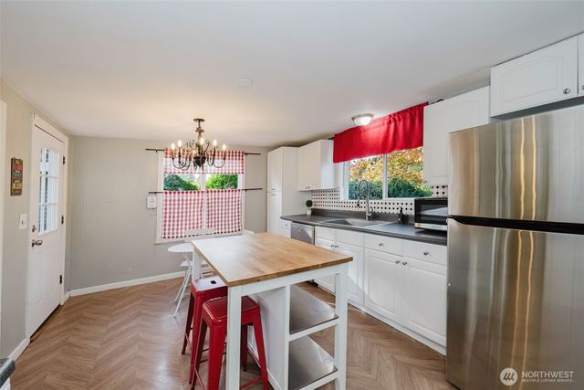 1935 N Rainier Avenue, Bremerton, WA 98312