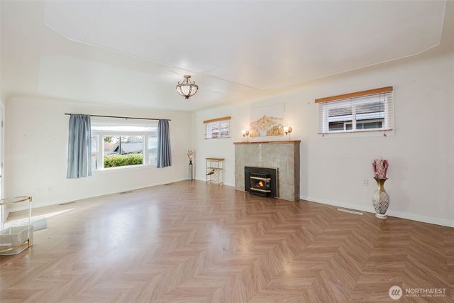 1935 N Rainier Avenue, Bremerton, WA 98312