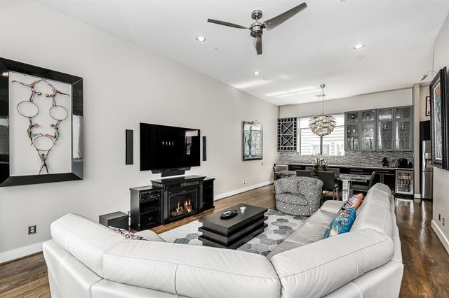 1608 W Webster Street B, Houston, TX 77019