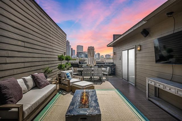 1608 W Webster Street B, Houston, TX 77019