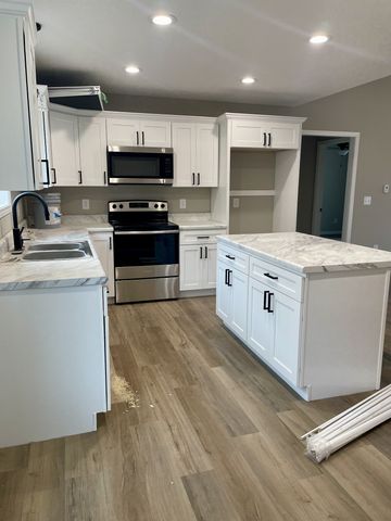 302 Front View St, Cornersville, TN 37047