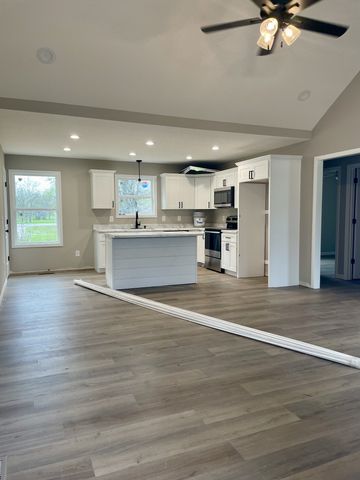 302 Front View St, Cornersville, TN 37047