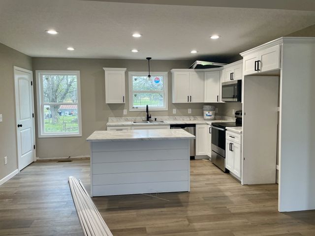 302 Front View St, Cornersville, TN 37047