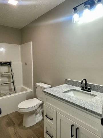 302 Front View St, Cornersville, TN 37047