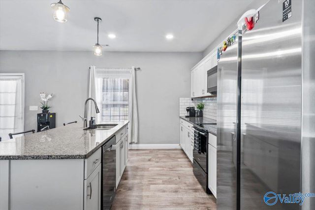 826 Barnes Street, Albertville, AL 35950