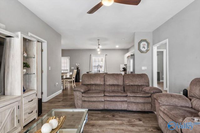 826 Barnes Street, Albertville, AL 35950