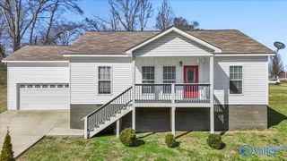 826 Barnes Street, Albertville, AL 35950