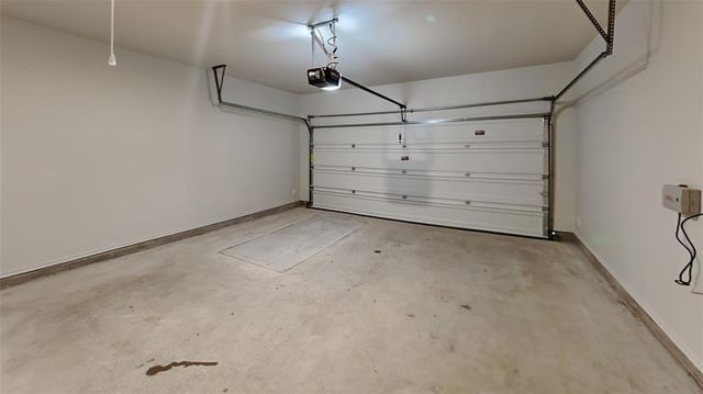 12513 Florence Lane, Yukon, OK 73099