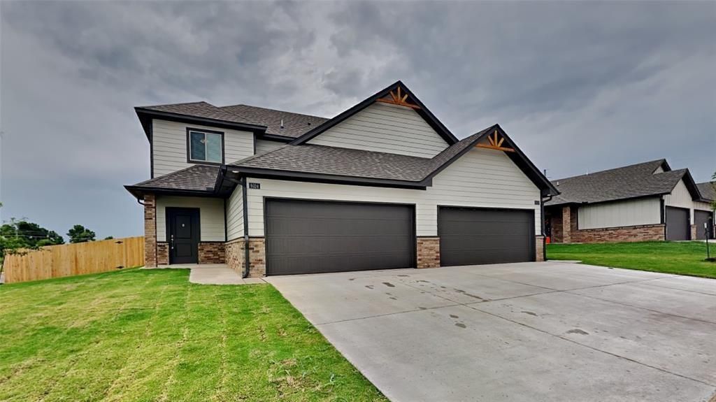 12513 Florence Lane, Yukon, OK 73099