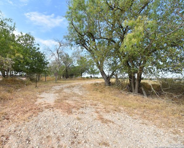 3074 Mathis Lane, San Antonio, TX 78264