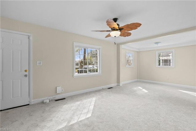 7723 Ruthven RD, Norfolk, VA 23505