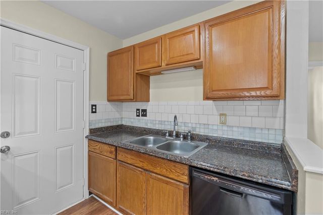 7723 Ruthven RD, Norfolk, VA 23505