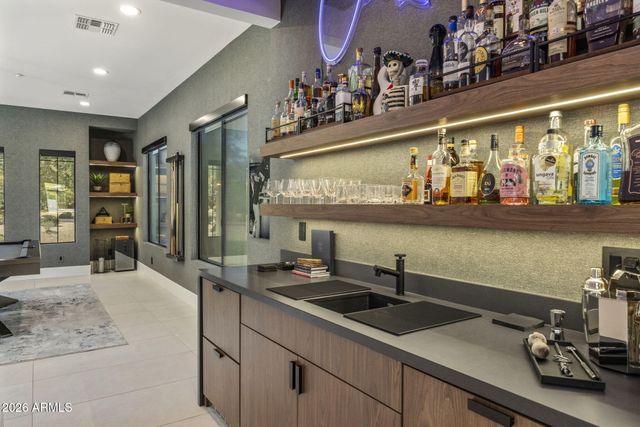 5680 E Villa Cassandra Way, Carefree, AZ 85377