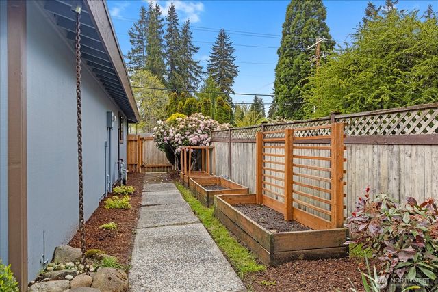 22017 95th Place W, Edmonds, WA 98020