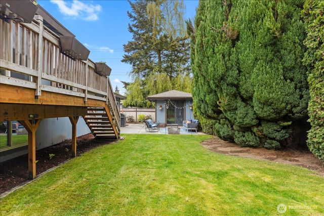 22017 95th Place W, Edmonds, WA 98020