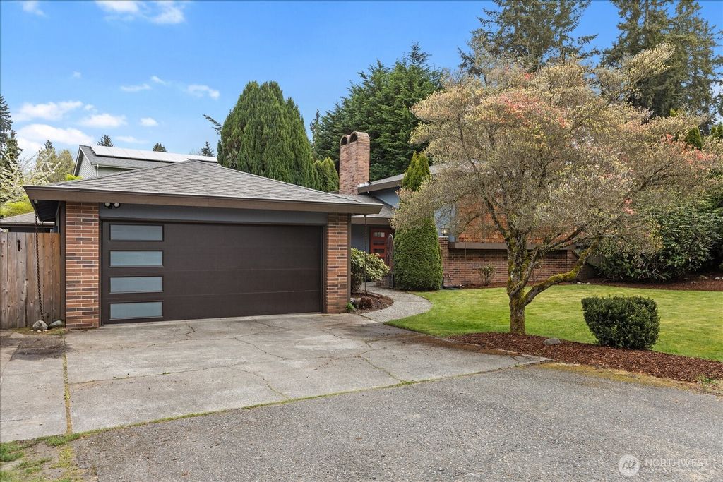 22017 95th Place W, Edmonds, WA 98020