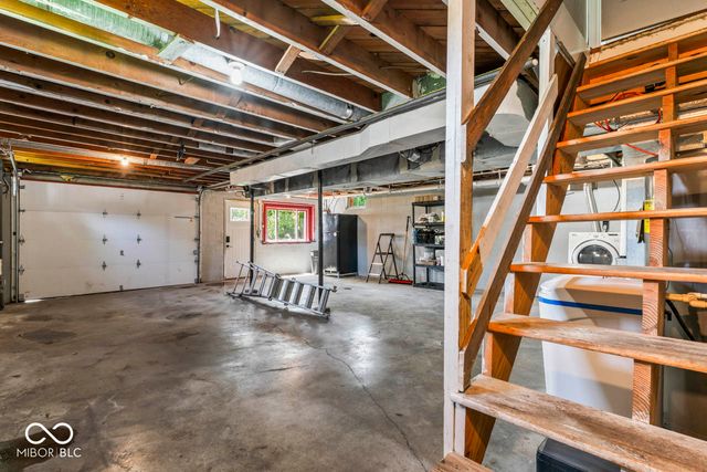 219 W Taylor Street, Pendleton, IN 46064