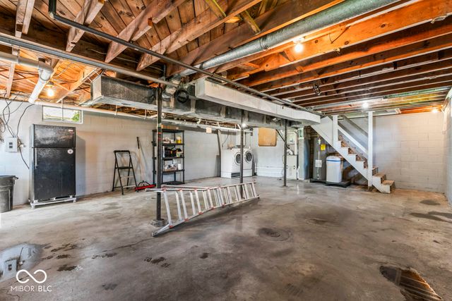 219 W Taylor Street, Pendleton, IN 46064