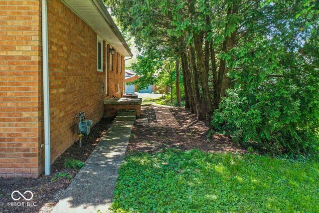 219 W Taylor Street, Pendleton, IN 46064