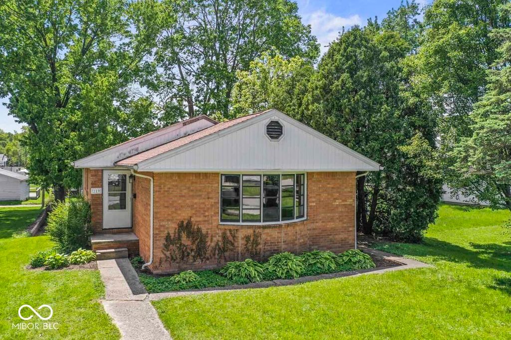 219 W Taylor Street, Pendleton, IN 46064