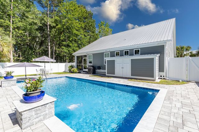 361 Waties Dr., Murrells Inlet, SC 29576