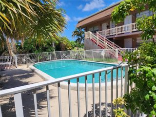 241 SE 9th Ave 103, Pompano Beach, FL 33060