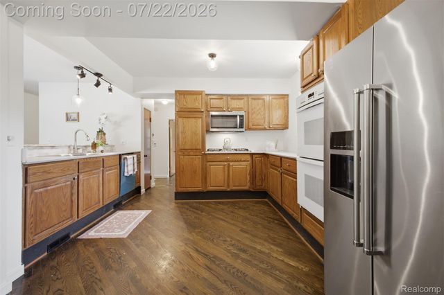 14110 Royal Grand, Redford Charter Township, MI 48239