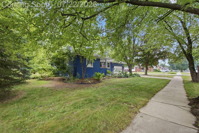 14110 Royal Grand, Redford Charter Township, MI 48239