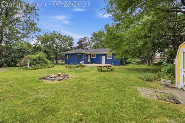 14110 Royal Grand, Redford Charter Township, MI 48239