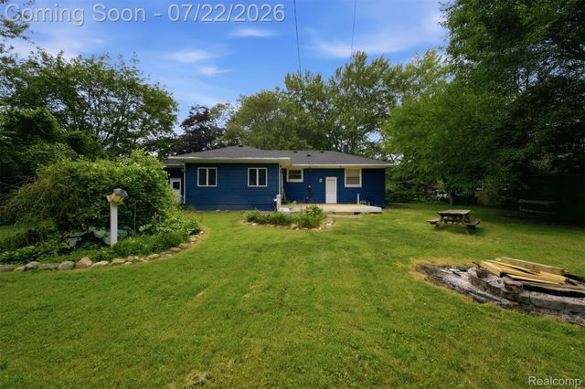 14110 Royal Grand, Redford Charter Township, MI 48239