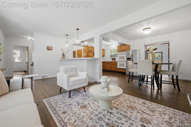14110 Royal Grand, Redford Charter Township, MI 48239