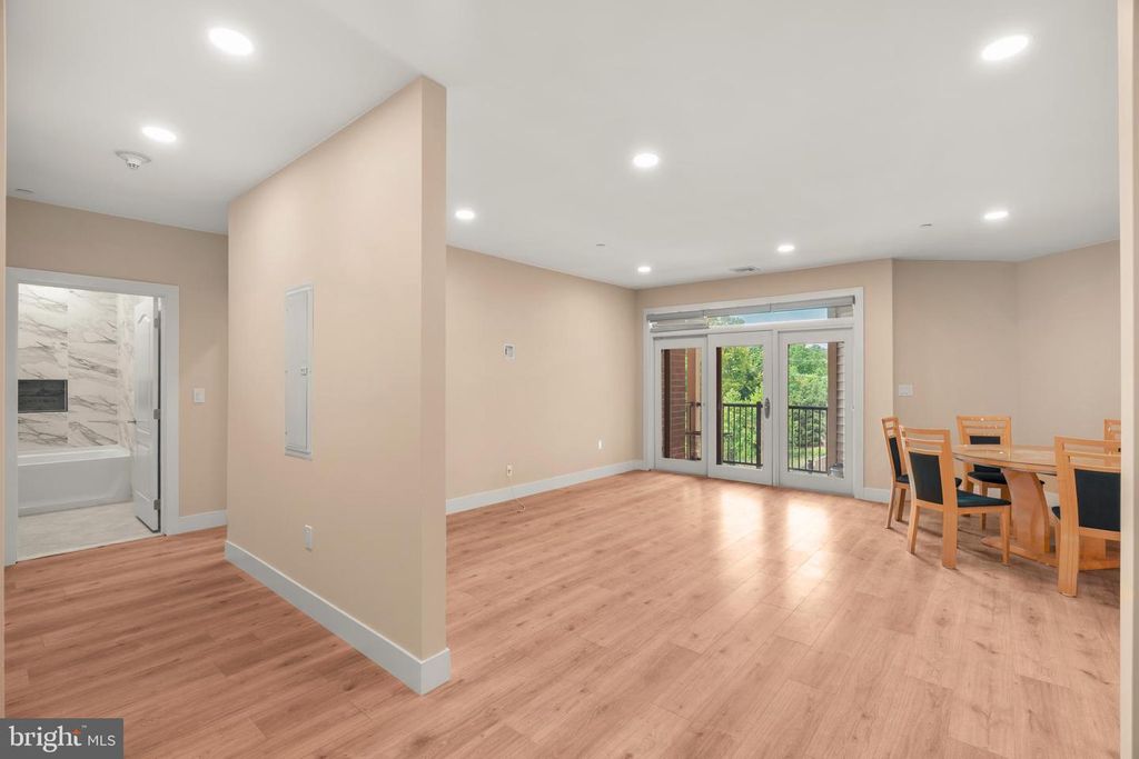 354 CARSON TER, HUNTINGDON VALLEY, PA 19006 — photo 3