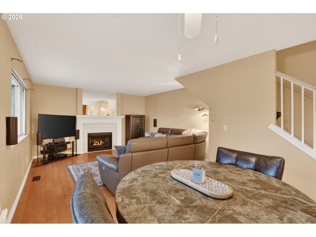 1548 Sw NORTHSTAR Loop, Troutdale, OR 97060