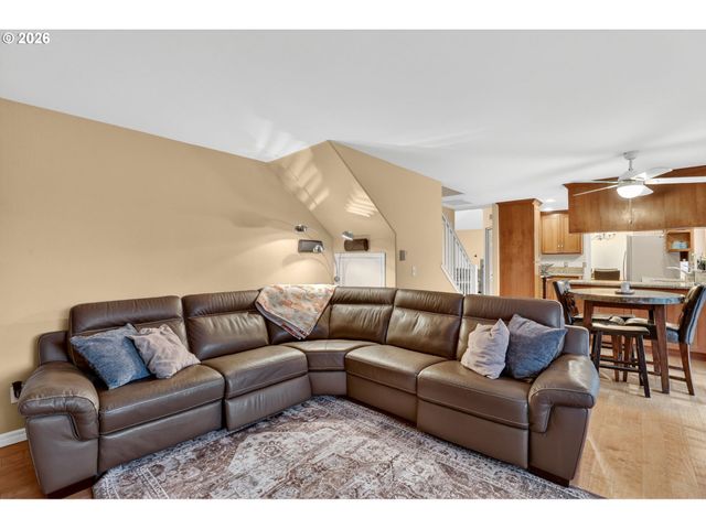 1548 Sw NORTHSTAR Loop, Troutdale, OR 97060