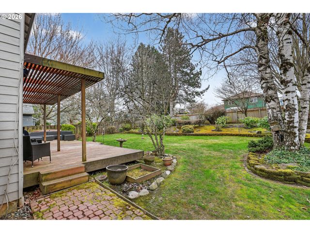 1548 Sw NORTHSTAR Loop, Troutdale, OR 97060