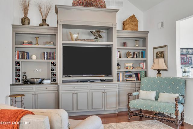 11 Beach Haven Way, Waretown, NJ 08758