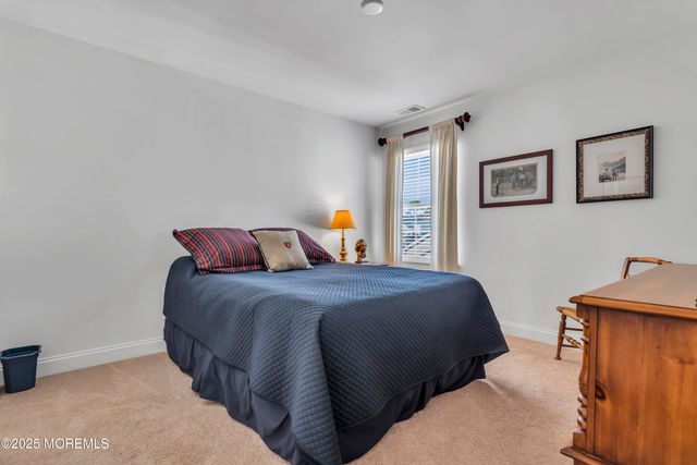 11 Beach Haven Way, Waretown, NJ 08758