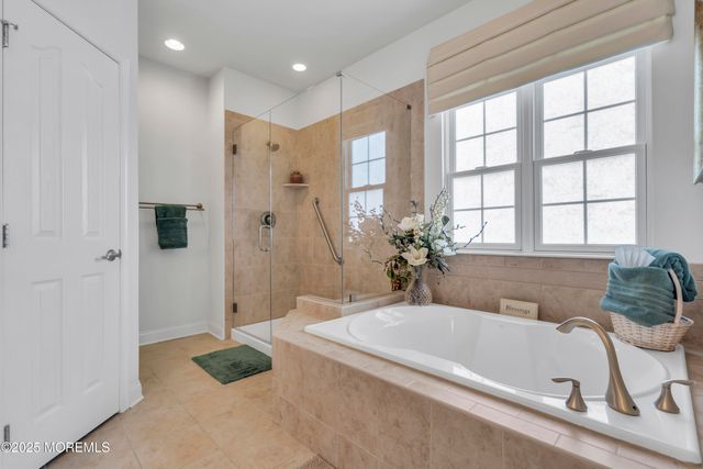 11 Beach Haven Way, Waretown, NJ 08758