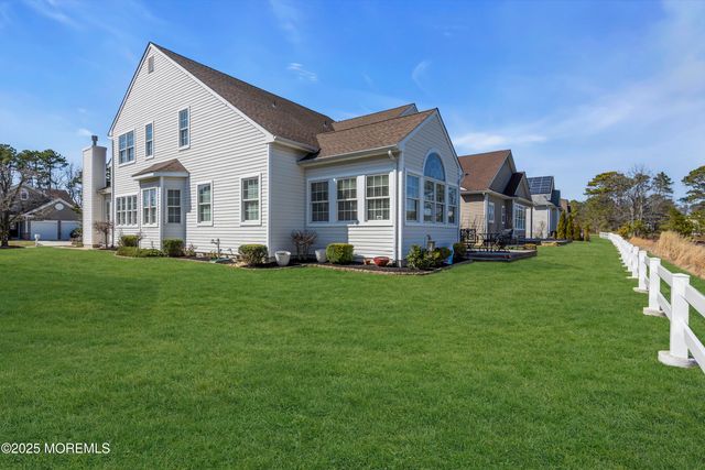 11 Beach Haven Way, Waretown, NJ 08758
