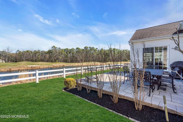 11 Beach Haven Way, Waretown, NJ 08758