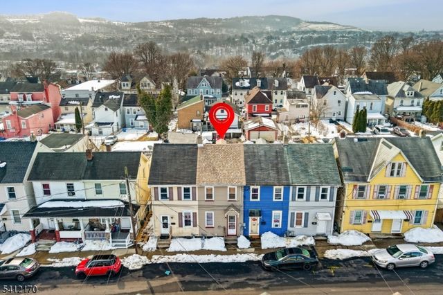 72 Lewis St, Phillipsburg Town, NJ 08865